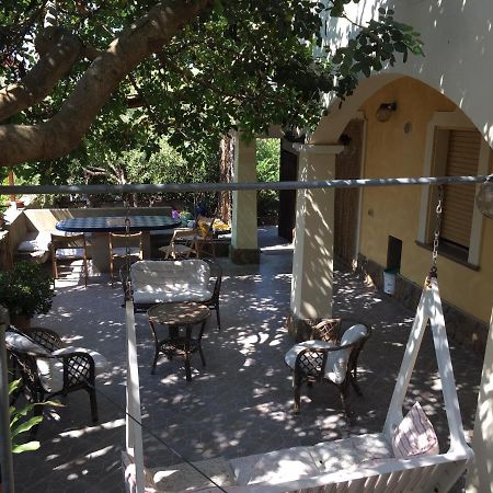 La Piazzetta Apartman Santa Caterina Di Pittinuri  Kültér fotó