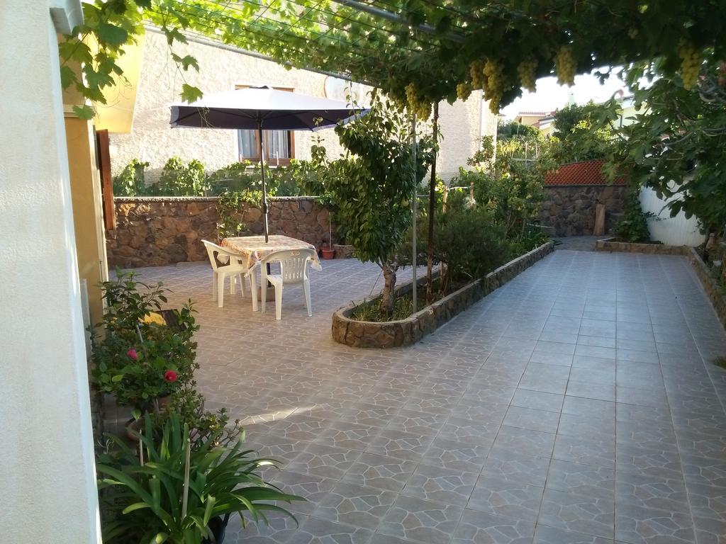La Piazzetta Apartman Santa Caterina Di Pittinuri  Kültér fotó