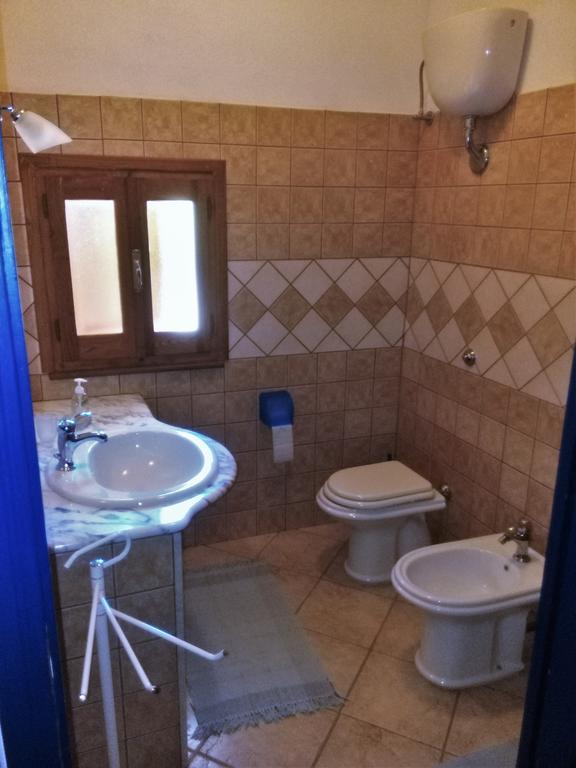 La Piazzetta Apartman Santa Caterina Di Pittinuri  Kültér fotó